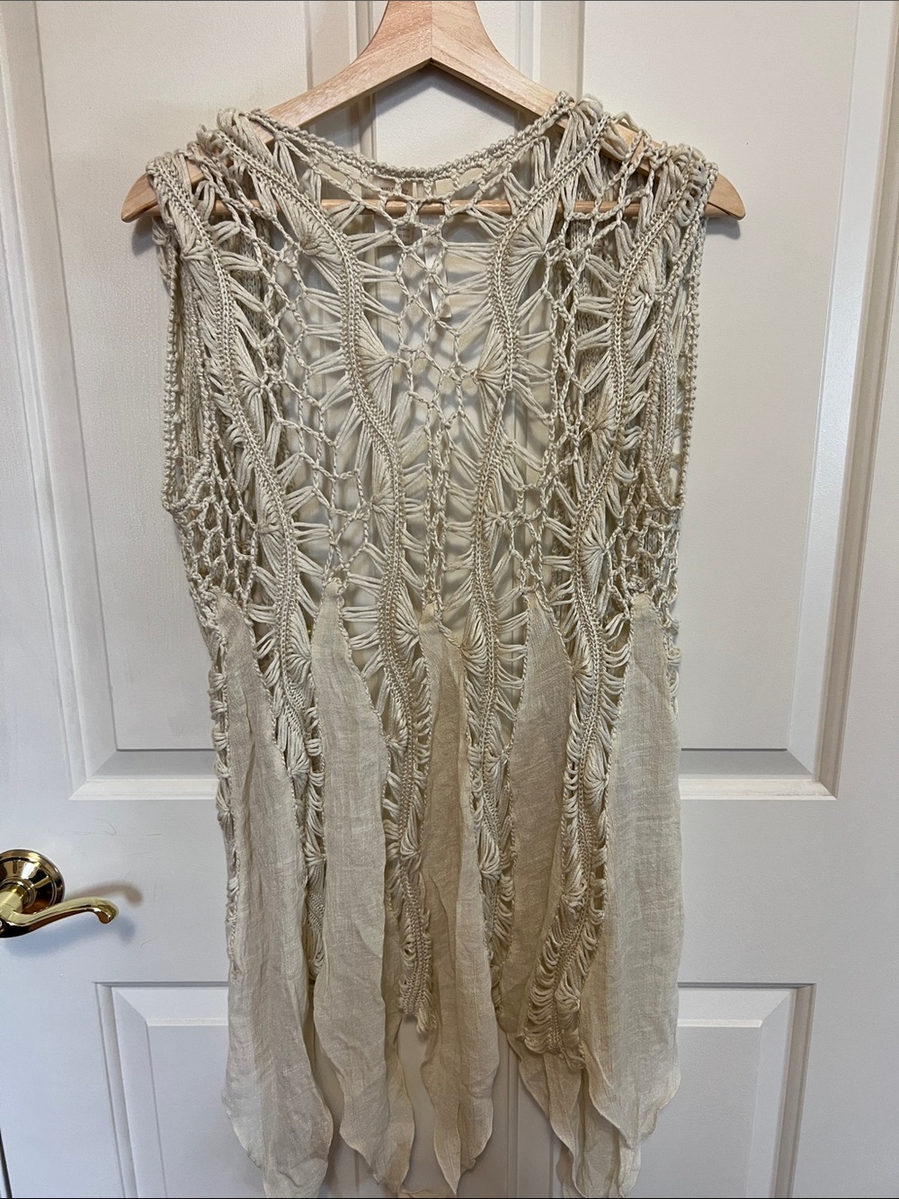 Crochet Open-Front Tunic Vest in Cream - Picture 4 of 4